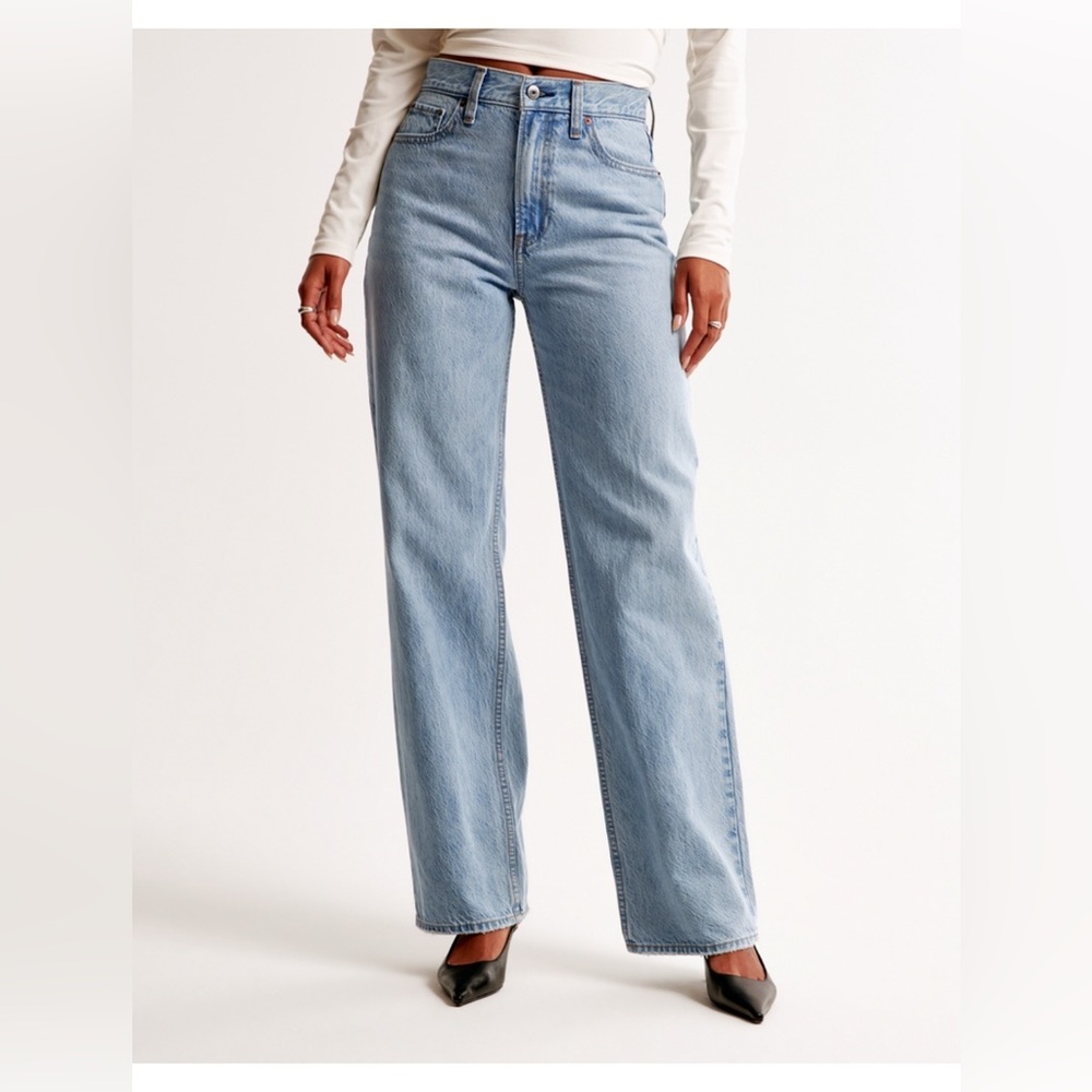 Abercrombie & Fitch Women's High Rise Jeans - Light Blue - Picture 2 of 12